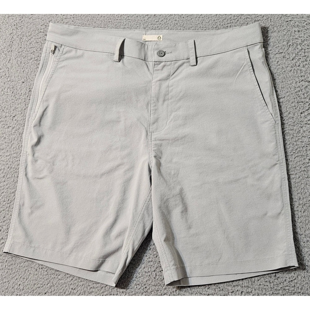 Tasc Logo‎ Bamboo Blend Stretch 9" Gray Shorts Men's Size 36 Tailored Fit